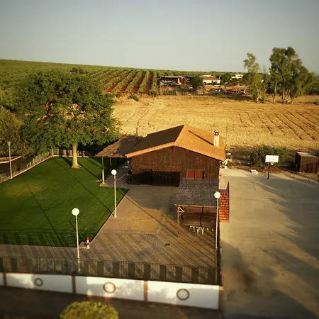 La Piscina Y Jardin *
