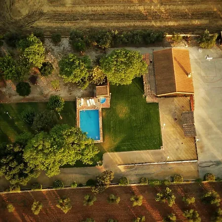 La Piscina Y Jardin * La Carlota